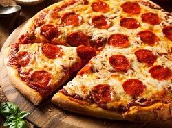 Dapat Hadiah Pizza Gratis Setahun, Pria Ini Justru Mendonasikan Pizzanya