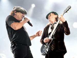 Brian Johnson AC/DC Bakal Ungkap Pengalaman Jadi Paduan Suara Brian Johnson AC/DC Bakal Ungkap Pengalaman Jadi Paduan Suara