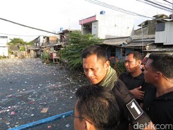 Keheranan Agus Yudhoyono Lihat Kali Penuh Sampah di Sunter Agung