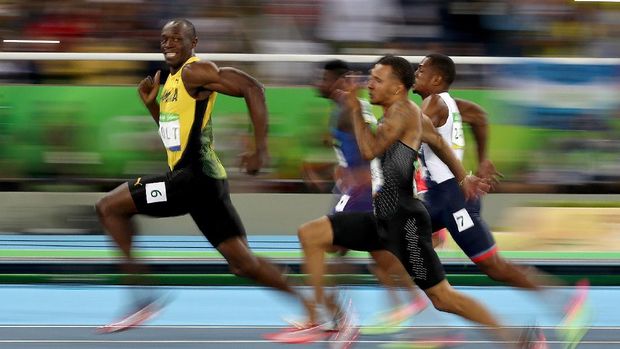 RIO DE JANEIRO, BRAZIL - AUGUST 14:  Usain Bolt of Jamaica competes in the Men's 100 meter semifinal on Day 9 of the Rio 2016 Olympic Games at the Olympic Stadium on August 14, 2016 in Rio de Janeiro, Brazil.  (Photo by Cameron Spencer/Getty Images)