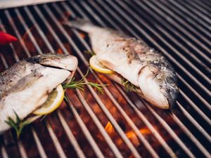 Bumbu Ikan Bakar dan Kembang Api Dicari Netizen Buat Malam Tahun Baru 2020 Bumbu Ikan Bakar dan Kembang Api Dicari Netizen Buat Malam Tahun Baru 2020
