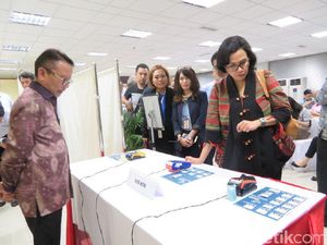 Banyak Konsultan Pajak Antre Tax Amnesty, Sri Mulyani: Digaji Berapa Sehari? Banyak Konsultan Pajak Antre Tax Amnesty, Sri Mulyani: Digaji Berapa Sehari?