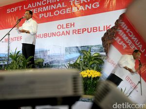 Menhub Budi Karya Resmikan Terminal Pulogebang Menhub Budi Karya Resmikan Terminal Pulogebang