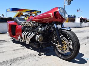 Ganas, Motor Ini Pakai Mesin Lamborghini