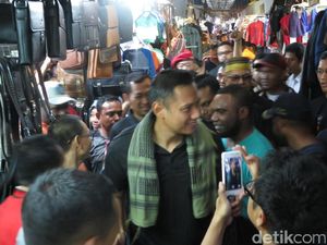 Agus Yudhoyono Gerilya ke Pasar Ular, Pedagang Minta Diperhatikan