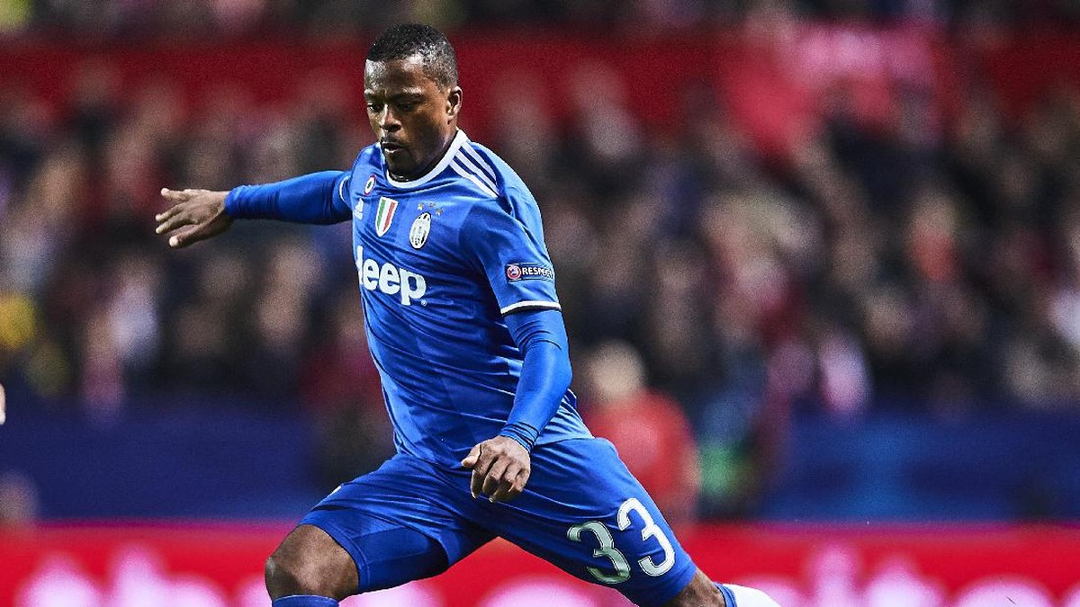 Patrice Evra resmi gantung sepatu di usia 38 tahun (Aitor Alcalde/Getty Images)
