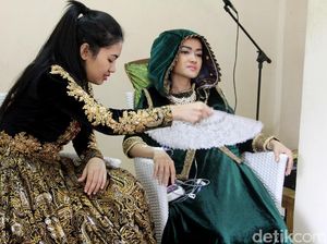Ria Irawan sampai Feni Rose Pilih Bungkam Usai Jenguk Jupe
