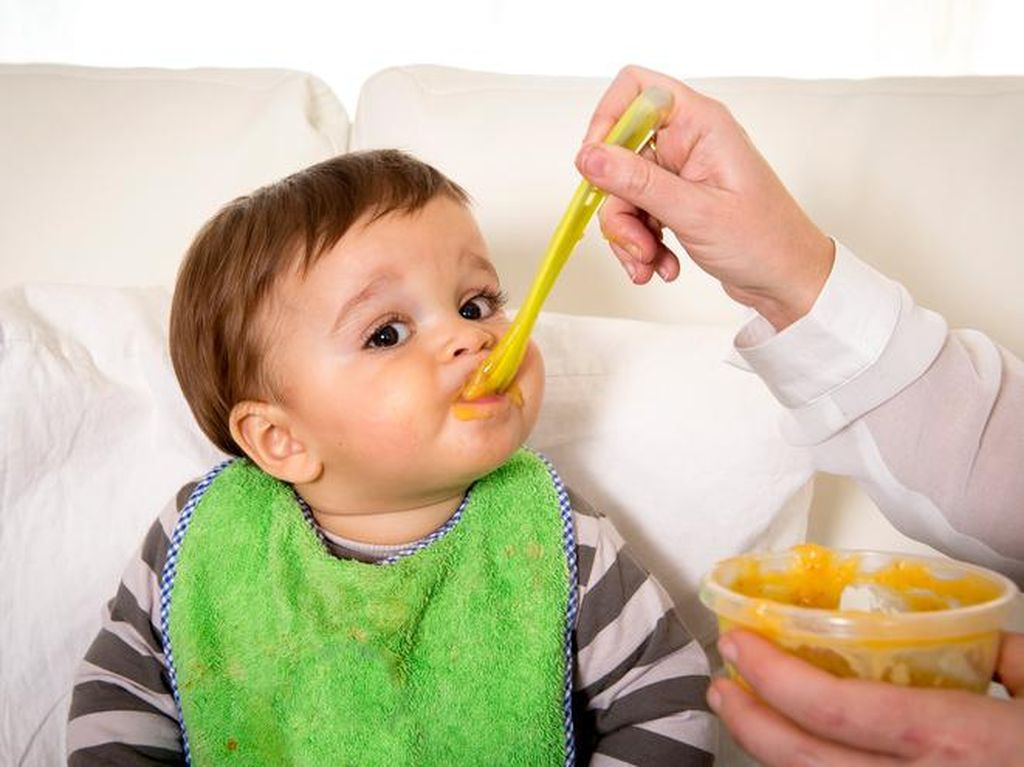 Agar Anak Mau Melahap Makanannya, Ini 7 Trik yang Bisa Anda Lakukan