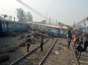 Kereta Anjlok di India Tewaskan 2 Orang dan 61 Lainnya Luka-luka