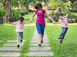 Ini Tips untuk Ibu Ajak Anak Agar Lebih Aktif