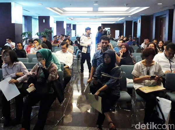 Antrean Tax Amnesty di Ditjen Pajak Membludak