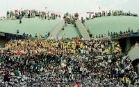 Mahasiswa berhasli menduduki Kompleks Parlemen pada 1998 lalu ketika menuntut Soeharto mundur dari kursi presiden dan reformasi