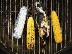 Ini 4 Cara Membakar Jagung Manis yang Enak