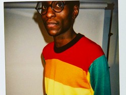 Kolaborasi Vetements x Comme des Garcons Rilis Sweater LGBT Rp 8,4 Juta