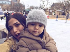 Happy Holiday! Jessica Iskandar Ajak El Barack Keliling Eropa