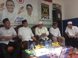 Kemiskinan Diibaratkan Demam, Anies: Solusinya Lebih dari BLT
