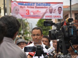 Anies: Semoga Keluarga Korban Kapal Wisata Tabah dan Ikhlas