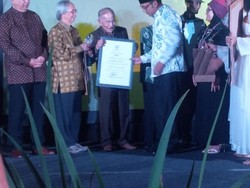 Pemkot Bandung Beri Anugerah Budaya ke 15 Tokoh dan Lembaga