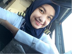 Muda dan Tangguh, 5 Hijabers Dunia yang Berprofesi Sebagai Pilot