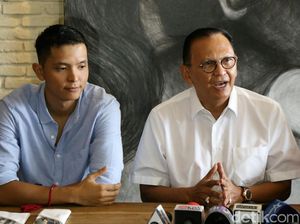 Selfie dengan Dini, Anak Perempuan Roy Marten Marah