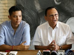 Selfie dengan Dini, Anak Perempuan Roy Marten Marah