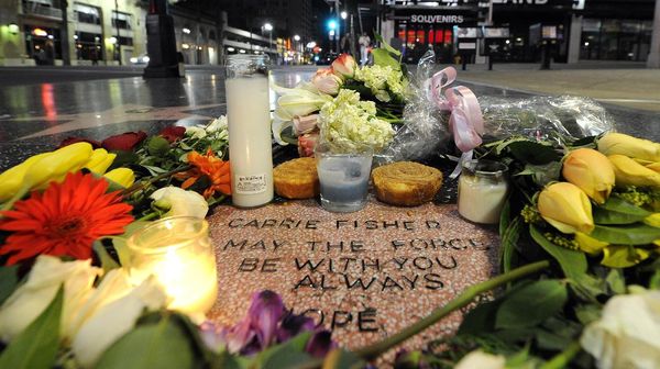 Hollywood Walk Of Fame untuk Carrie Fisher