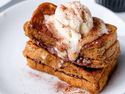Bosan Roti dengan Selai? Bikin Saja French Toast Rasa Cappuccino Ini