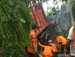 Truk Tabrak 3 Motor di Ngaliyan Semarang, 1 Orang Tewas