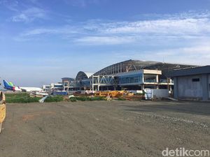 Penampakan Bandara Supadio yang Lagi Dipercantik Penampakan Bandara Supadio yang Lagi Dipercantik