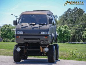 Si Monster Mitsubishi Delica