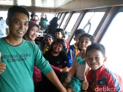 Pesta Tahun Baru di Kapal Pelni, Bisa Selfie di Ruang Nahkoda