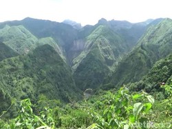 Tahun Baru di Kediri, Ada Bukit Ongakan yang Tengah Hits