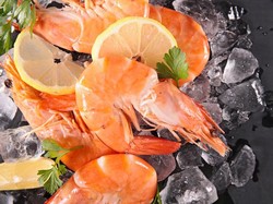 Makan Udang Lalu Minum Es Jeruk, Ini Efeknya Bagi Tubuh