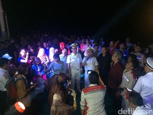 Video Serunya Perayaan Tahun Baru di Tengah Laut Kepulauan Seribu