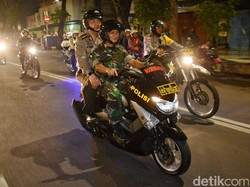 Malam Pergantian Tahun di Surabaya Berjalan Kondusif