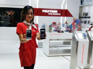 Ponsel 4G Polytron Gunakan 21% Konten Lokal Ponsel 4G Polytron Gunakan 21% Konten Lokal