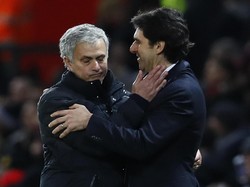 Sebut MU Pantas Menang, Mourinho Juga Minta Maaf ke Karanka
