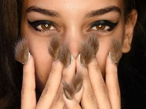 5 Kreasi Nail Art Terunik di 2016