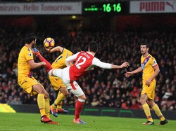 Gol Tendangan Kalajengking Giroud Jadi Finalis Puskas Award 2017