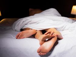 Amankah Melakukan Hubungan Seks Anal?