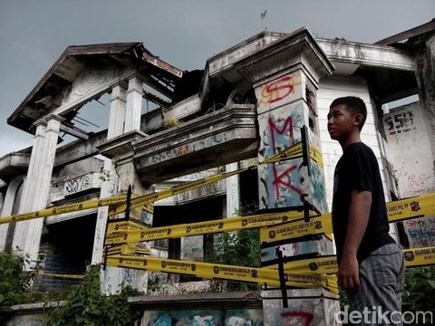 7 Rumah Mewah Berhantu, Nomor 3 di Indonesia