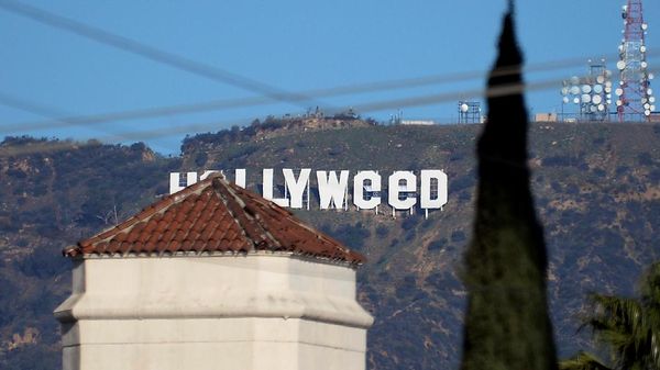 Papan Nama Hollywood Dijahili Orang