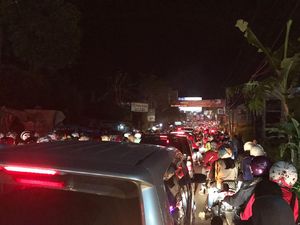 Tengah Malam ini Jalur Puncak Dibuka Dua Arah Tengah Malam ini Jalur Puncak Dibuka Dua Arah