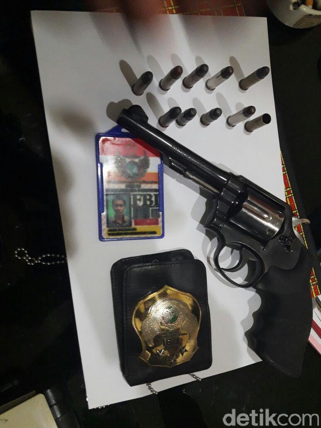 Pemuda Diduga Anggota Ormas Kedapatan Bawa Senpi di Pamulang