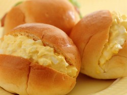 Yuk, Bikin Telur Rebus Jadi isian Roti yang Enak Buat Sarapan!