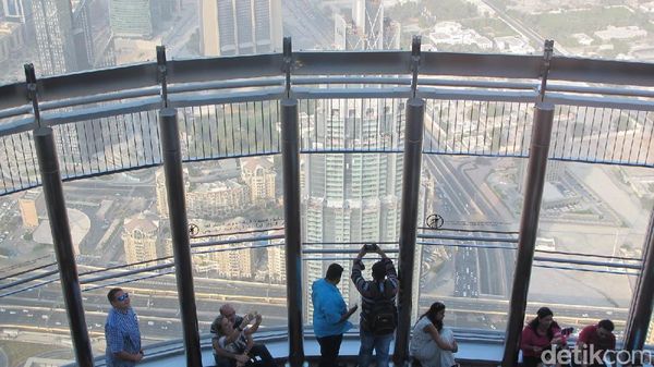 Pemandangan dari Gedung Tertinggi Sedunia, Burj Khalifa