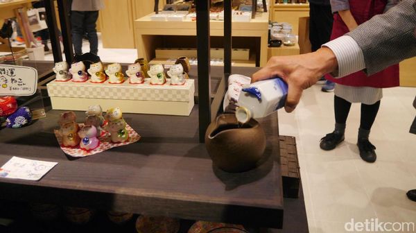 Botol Bersiul dan Aneka Suvenir Unik dari Jepang