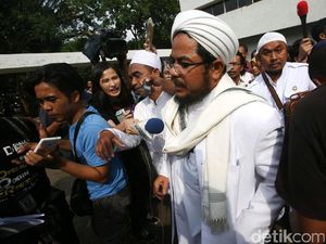 FPI: Novel Bamukmin Diberhentikan, Tak Ada Pemecatan FPI: Novel Bamukmin Diberhentikan, Tak Ada Pemecatan