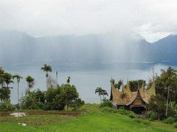 Danau Maninjau, Objek Wisata yang Terbentuk dari Letusan Gunung