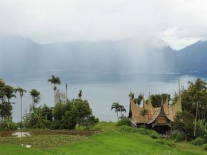 Danau Maninjau, Objek Wisata yang Terbentuk dari Letusan Gunung Danau Maninjau, Objek Wisata yang Terbentuk dari Letusan Gunung